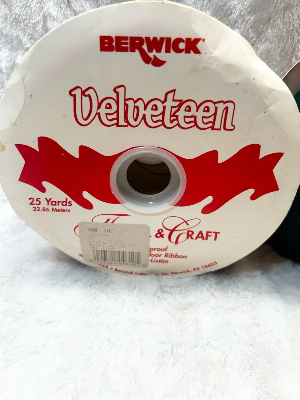 Berwick Red & Green Velveteen Ribbon Holiday Floral Craft  25 yds 2.5